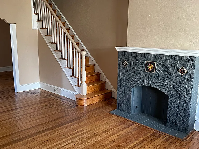 4823 N Warnock St — Photo 7