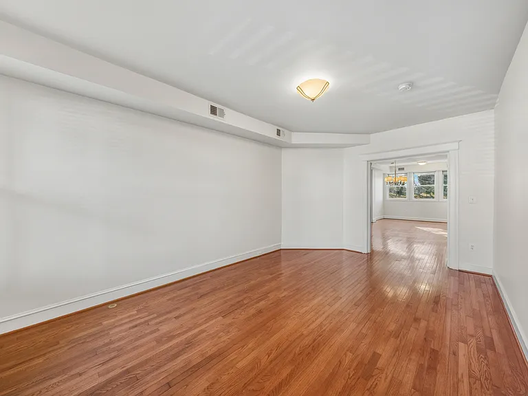 51 Girard St NE — Photo 10