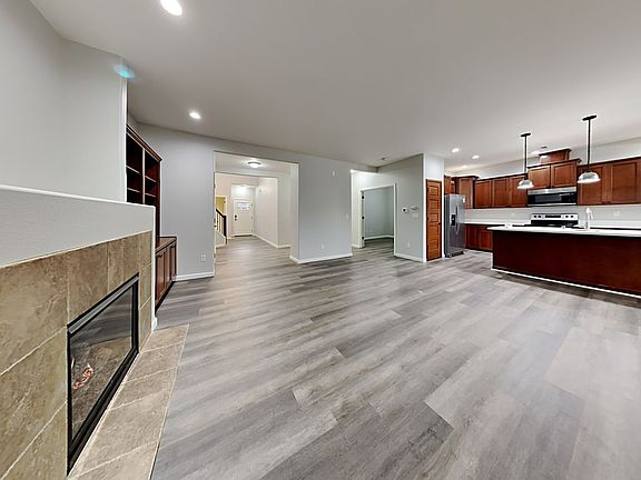 5th image of 18924 87th Avenue Ct E