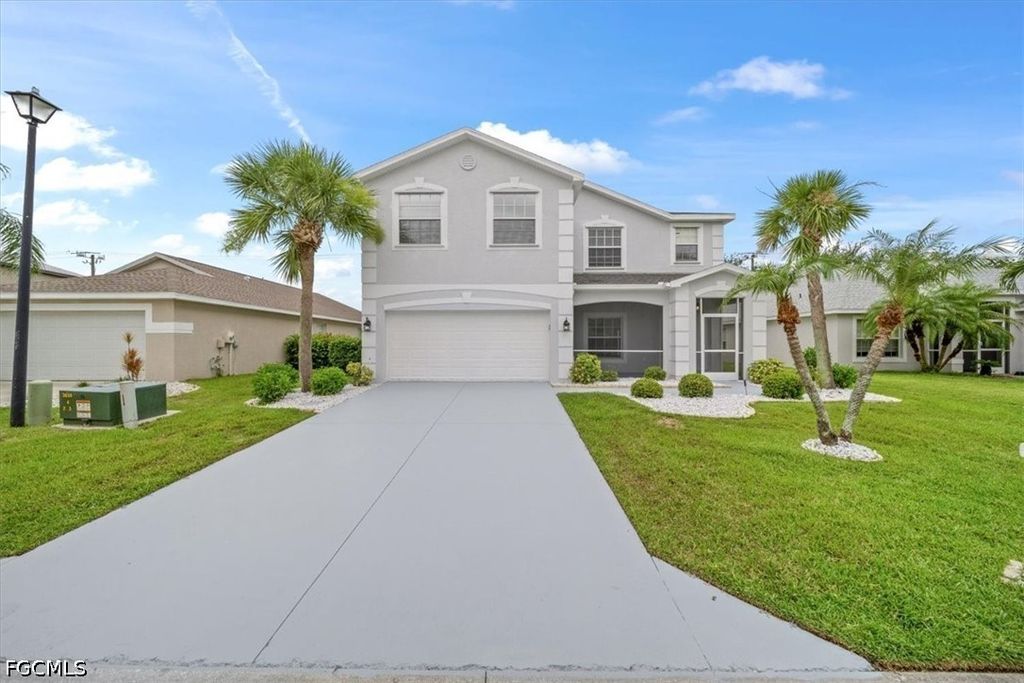 11544 Lake Cypress Loop, Fort Myers, FL - View 2