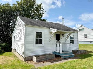 57 Cedar St, Pictou, NS B0K 1X0
