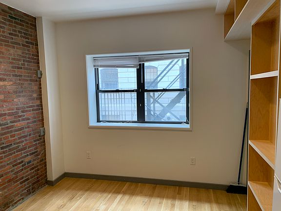2nd image of 144 Bowdoin St #21B