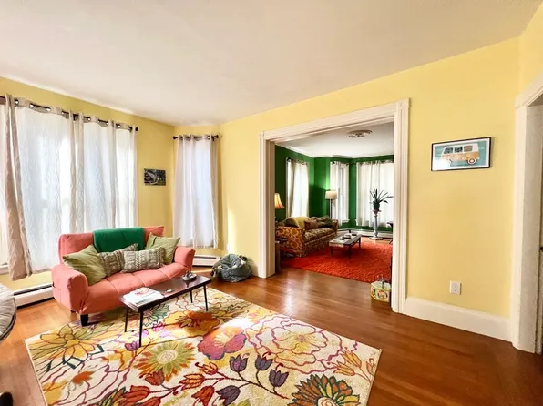 206 Adelaide Ave, Providence, RI 02907