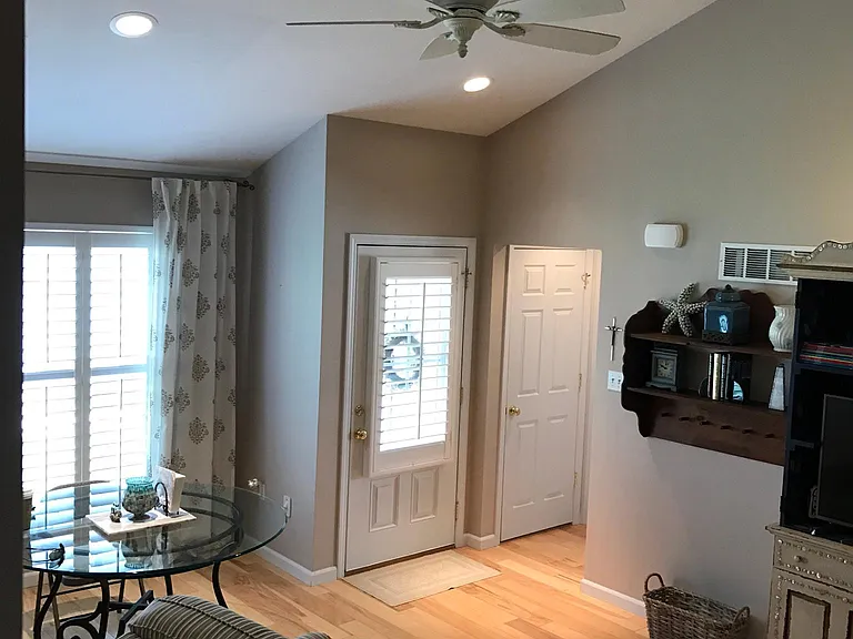 218 Countryshire Dr — Photo 5