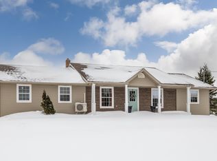 1029 E Suffolk Rd, Charlotte Parish, PE C1C 0P5