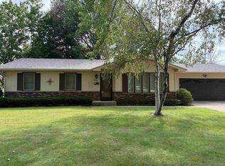 439 Higgins Dr, Evansville, WI 53536