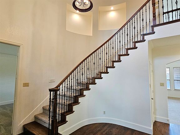 3rd image of 3446 Corkwood Dr
