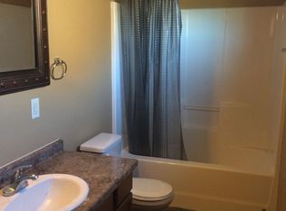 1277 15th St W, Dickinson, ND 58601
