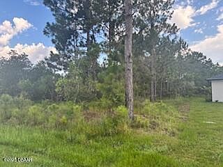 2nd image of 3 Lansing Ln