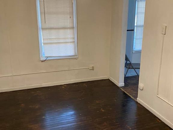 3rd image of 102-106 W Main St W #11225090