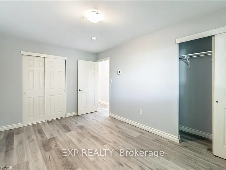 529 Elm St #16 — Photo 12