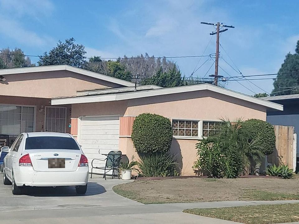 2nd image of 3325 Faust Ave