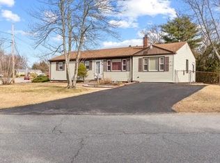 67 Sachem Rd, North Kingstown, RI 02852