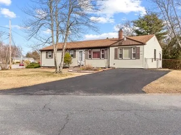 67 Sachem Rd, North Kingstown, RI 02852