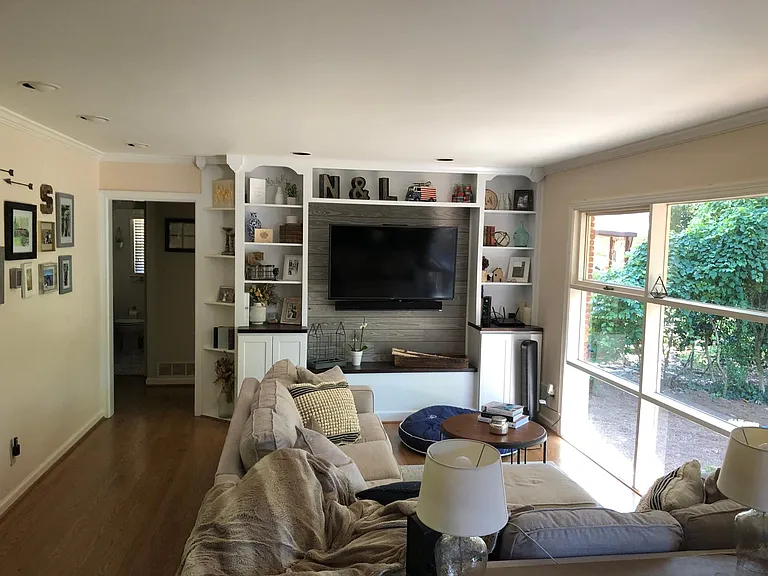 1624 Berkeley Ln NE — Photo 12