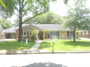 12427 Shepherds Ridge Dr, Houston, TX 77077