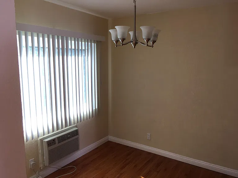 10842 Landale St #6 — Photo 2