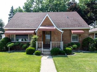 618 N Lewis Ave, Waukegan, IL