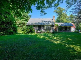 38 W Chippens Hill Rd, Burlington, CT 06013