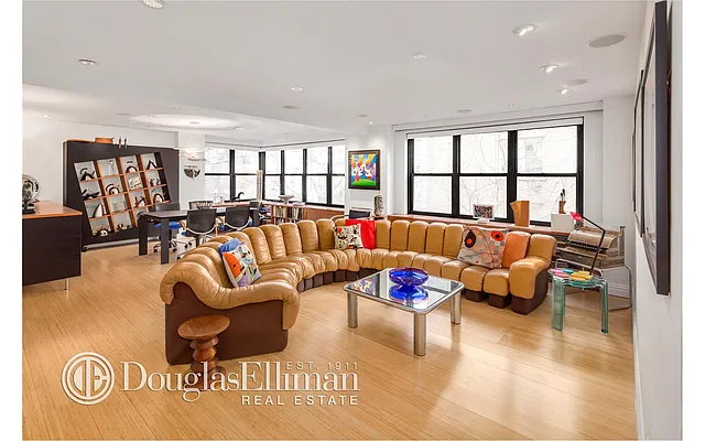 Sold by Douglas Elliman | media 21