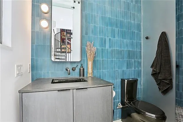 1435 Euterpe St — Photo 32