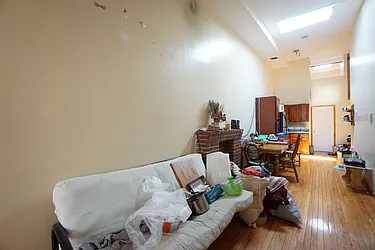 Rented by Rennit Inc.