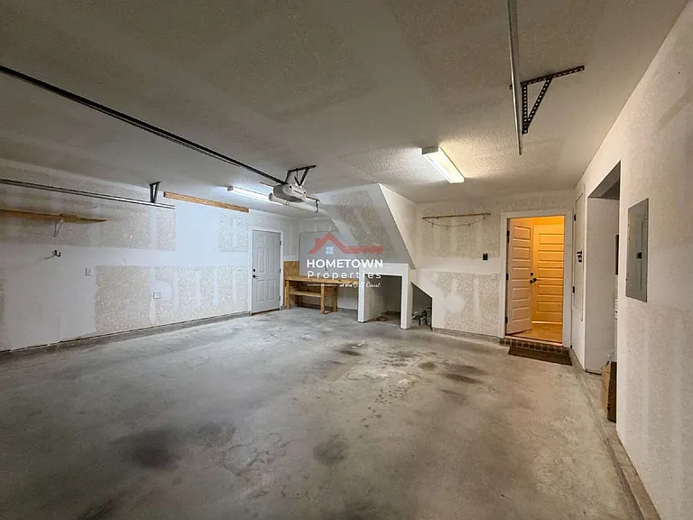 5573 Nate Ln — Photo 32