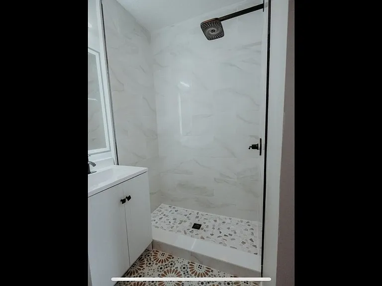 637 S 44th St — Photo 16