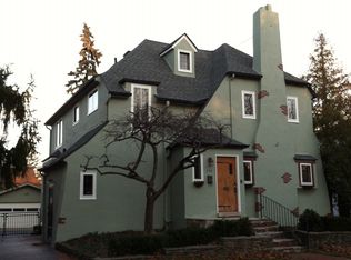 774 Washington Rd, Grosse Pointe, MI 48230