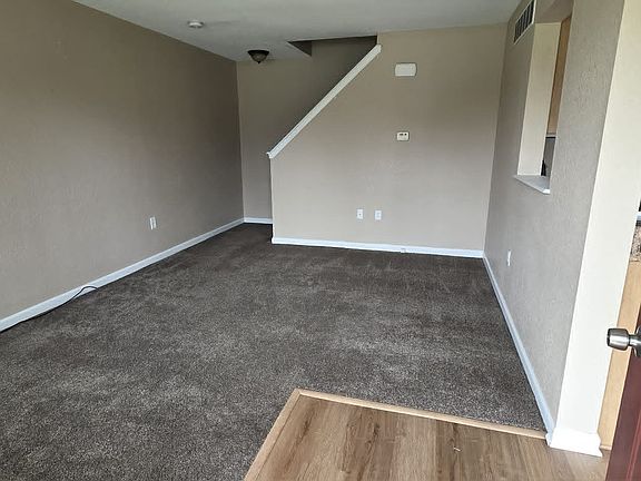 3rd image of 9289 Cedar Creek Ct