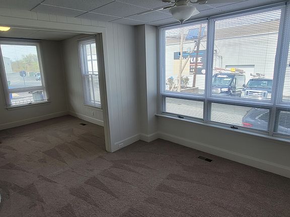 5th image of 100 8th St