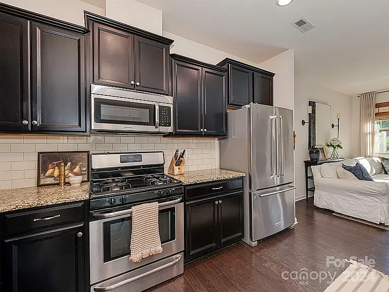 4023 Black Walnut Way — Photo 1