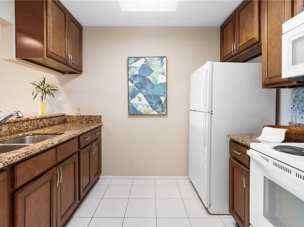41 Plantation Dr APT 202, Vero Beach, FL 32966