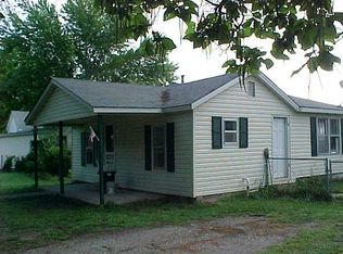 503 S Broadway Ave, Grove, OK 74344