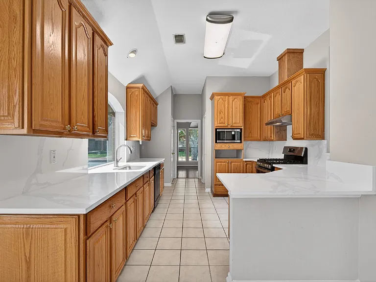 3918 Abbeywood Dr — Photo 12
