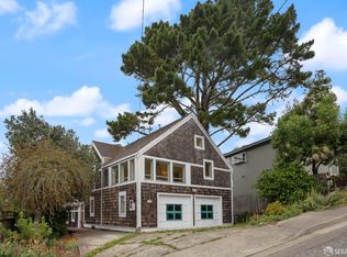 106 Bayview Rd, Pacifica, CA 94044