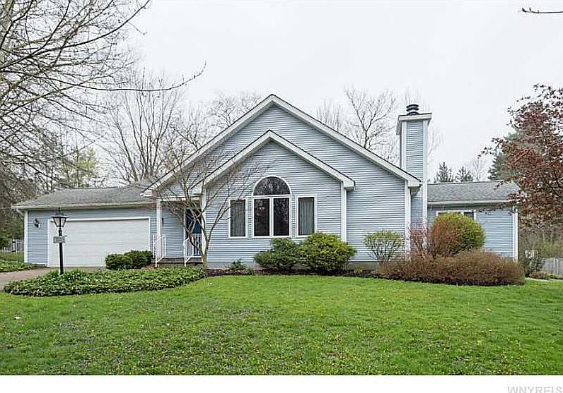 1st image of 853 Oakwood Ave