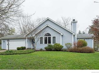 853 Oakwood Ave, East Aurora, NY 14052