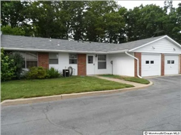 287A Malvern Ct, Lakewood, NJ 08701