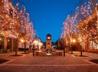 14 Grove St SUITE 2D, Darien, CT 06820