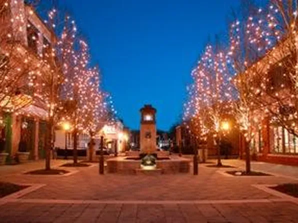 14 Grove St Suite 2D, Darien, CT 06820