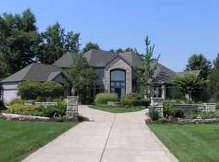 1281 Poppy Hills Dr, Blacklick, OH 43004