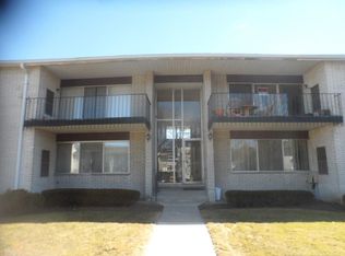 8657 Kennedy Cir, Warren, MI 48093