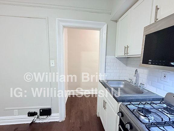 4th image of 16 Kensington Ave #1H