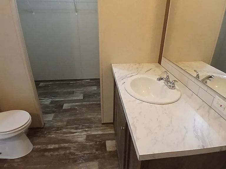 1109 Gaines Dr #12A — Photo 9