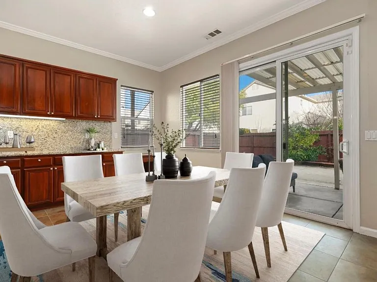 2090 Wisteria Pl — Photo 21