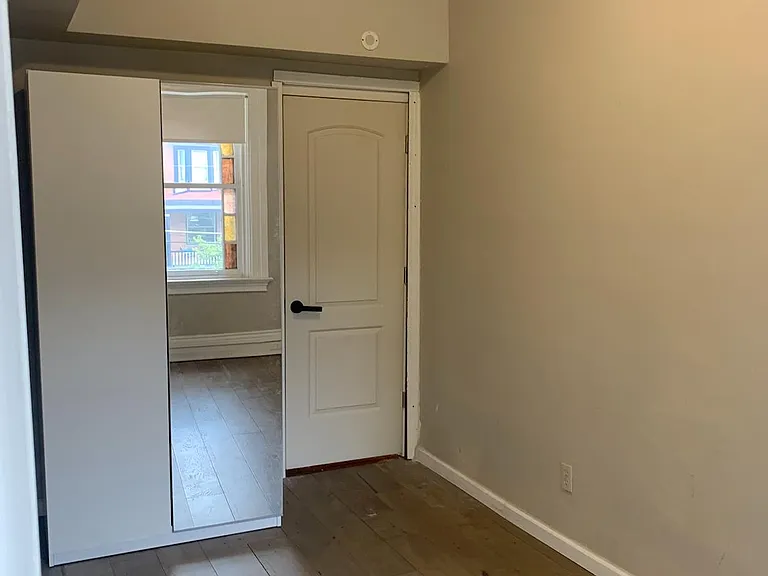 5631 Northumberland St #2 — Photo 13