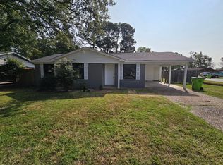 1221 Chestnut St, Lonoke, AR 72086