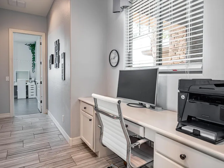 1230 E Canary Dr — Photo 19