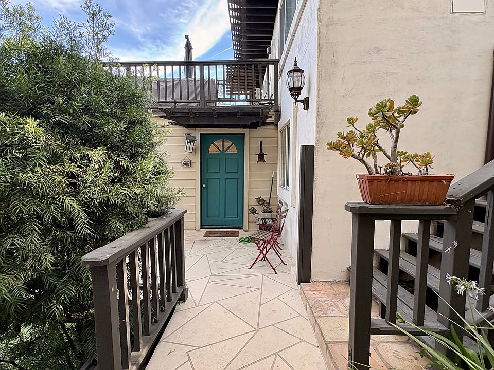 Private Entrance